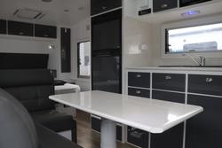 2019 LAVISTA
                PALOMA 19'6 