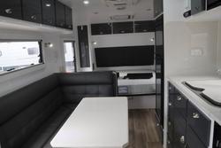 2019 LAVISTA
                PALOMA 19'6 