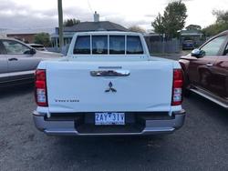 2024 Mitsubishi
Triton GLX