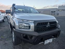 2024 Mitsubishi
Triton GLX+
