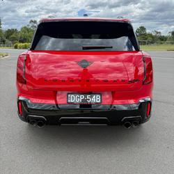 2025 MINI Countryman JCW Favoured