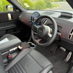 2025 MINI Countryman JCW Favoured