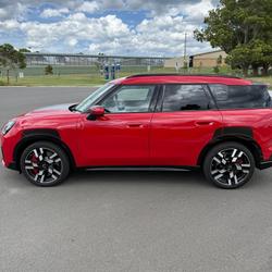 2025 MINI Countryman JCW Favoured