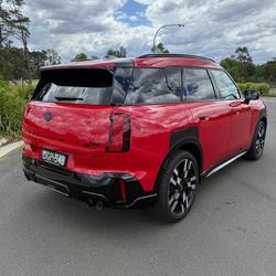 2025 MINI Countryman JCW Favoured