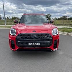 2025 MINI Countryman JCW Favoured