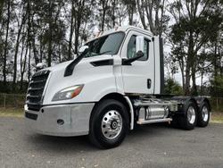 2023 Freightliner Cascadia 116 White