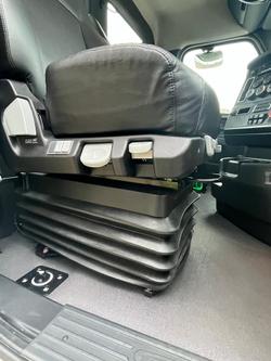 2023 Freightliner Cascadia 116 White