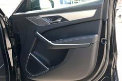2024 Jaguar F-PACE P250 R-Dynamic SE X761 MY25 AWD Santorini Black
