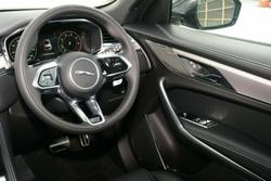 2024 Jaguar F-PACE P250 R-Dynamic SE X761 MY25 AWD Santorini Black