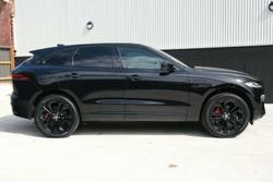 2024 Jaguar F-PACE P250 R-Dynamic SE X761 MY25 AWD Santorini Black