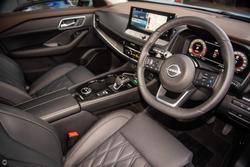 2025 Nissan
X-TRAIL Ti-L