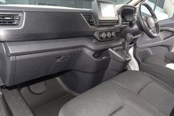 2025 Renault
Trafic Premium