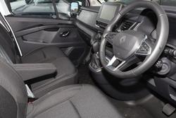 2025 Renault
Trafic Premium