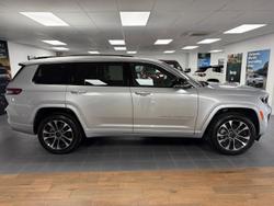 2023 Jeep
Grand Cherokee Overland