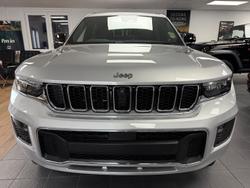 2023 Jeep
Grand Cherokee Overland