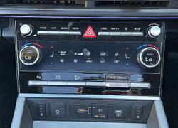 2025 Hyundai
Santa Fe Calligraphy