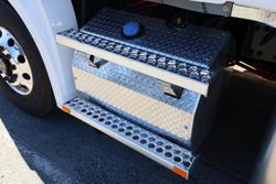 2024 Freightliner Cascadia 126 48