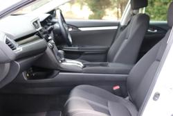 2021 Honda
Civic VTi-S