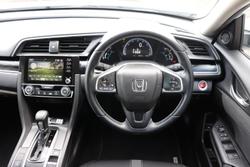 2021 Honda
Civic VTi-S