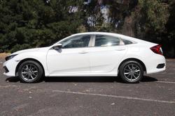 2021 Honda
Civic VTi-S