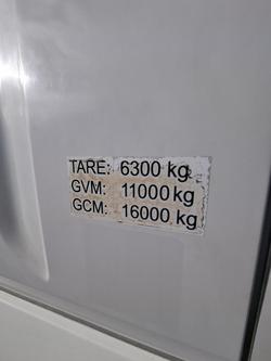 2012 Isuzu Frr 600 Medium WHITE