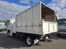 2012 Isuzu Frr 600 Medium WHITE