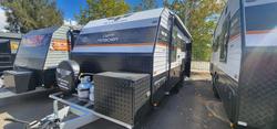 JB Caravans Dirt Roader 20'8 Family Bunk