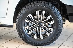 2022 Mitsubishi Pajero Sport GLS