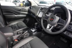 2025 Nissan
Navara PRO-4X