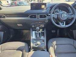 2025 Mazda
CX-5 G35 Akera