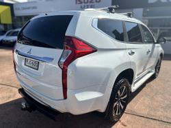 2016 Mitsubishi
                Pajero Sport GLX