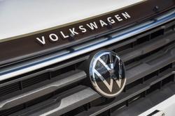 2023 Volkswagen Amarok TDI500 Life NF MY23 4X4 Dual Range Clear White