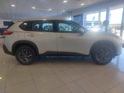 2024 Nissan
X-TRAIL ST