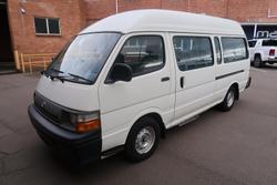1995 Toyota Hiace Commuter RZH125R French Vanilla