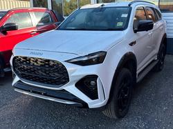2025 Isuzu
MU-X X-TERRAIN
