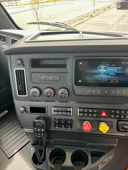 2024 Freightliner Cascadia 126 White