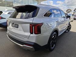 2024 Kia
                Sorento HEV GT-Line