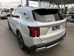 2024 Kia
Sorento HEV GT-Line