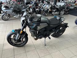 2022 CFMOTO 700 CL-X Sport CL-X Black