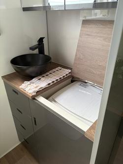 2025 JB Caravans Touring Queen Bed 7.8 M Iveco