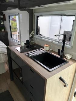 2025 JB Caravans Touring Queen Bed 7.8 M Iveco