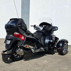 2010 Can-Am Spyder RT-S SE5 Spyder RT-S Black