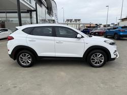 2017 Hyundai
Tucson Active