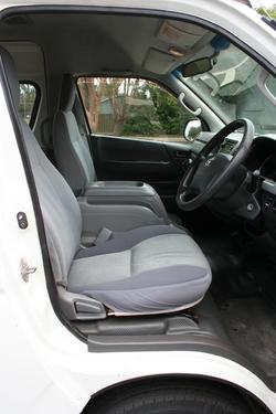 2007 Toyota Hiace Commuter KDH223R MY08 French Vanilla