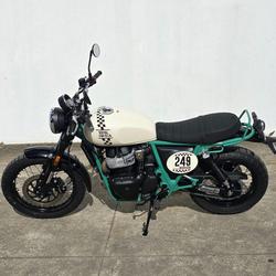 2025 Royal Enfield Bear 650 650 Twin White