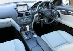 2011 Mercedes-Benz
C-Class C300 Avantgarde