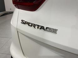 2020 Kia
                Sportage SX