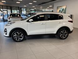 2020 Kia
                Sportage SX