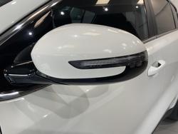 2020 Kia
                Sportage SX