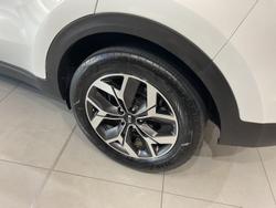 2020 Kia
                Sportage SX